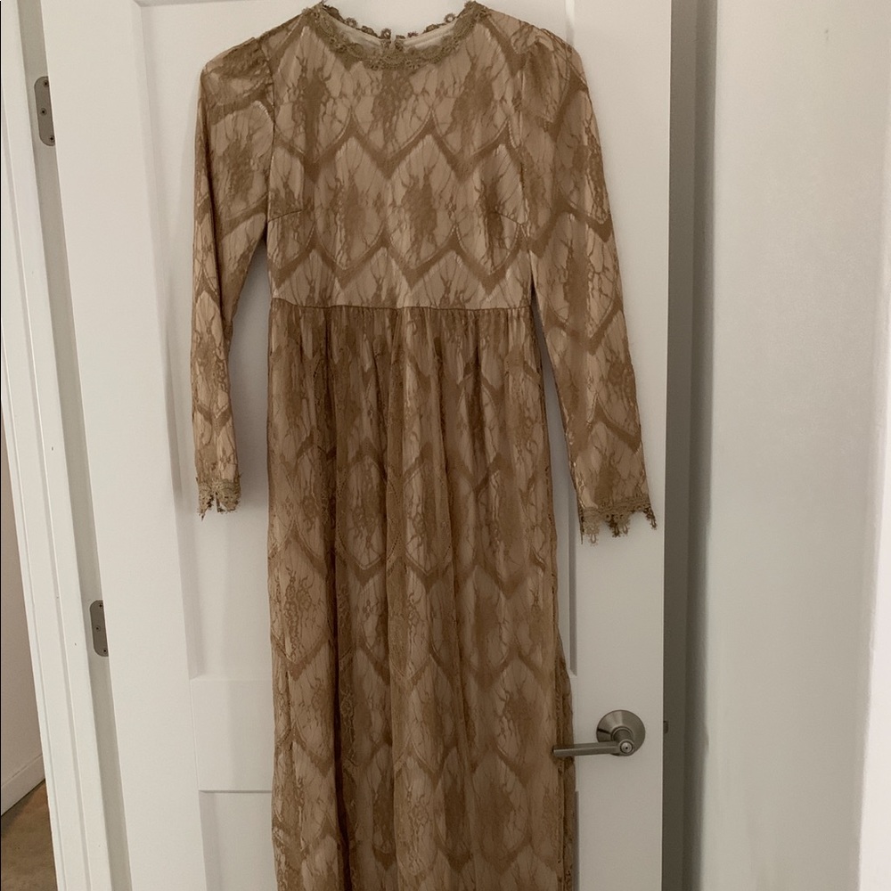 Dainty Jewell’s Tan Lace Long Sleeve Maxi Dress